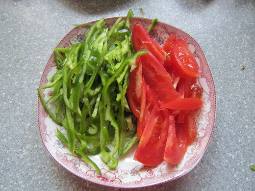 Home-style Eggplant Recipe - Sour and Spicy Eggplant Strips - Step by Step