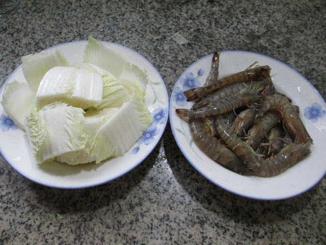 Steps for Stir-fried Shrimp with Chinese Cabbage