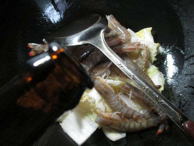 Steps for Stir-fried Shrimp with Chinese Cabbage