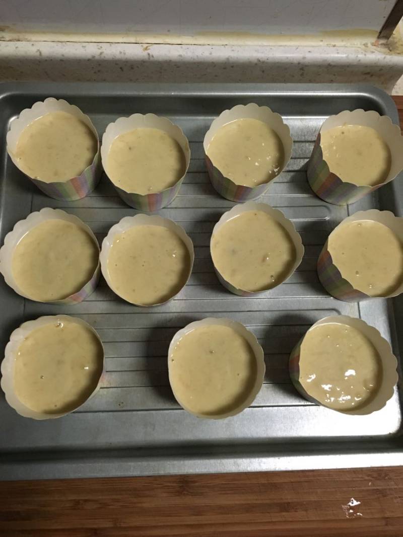 Steps to Make Banana Muffin Cake