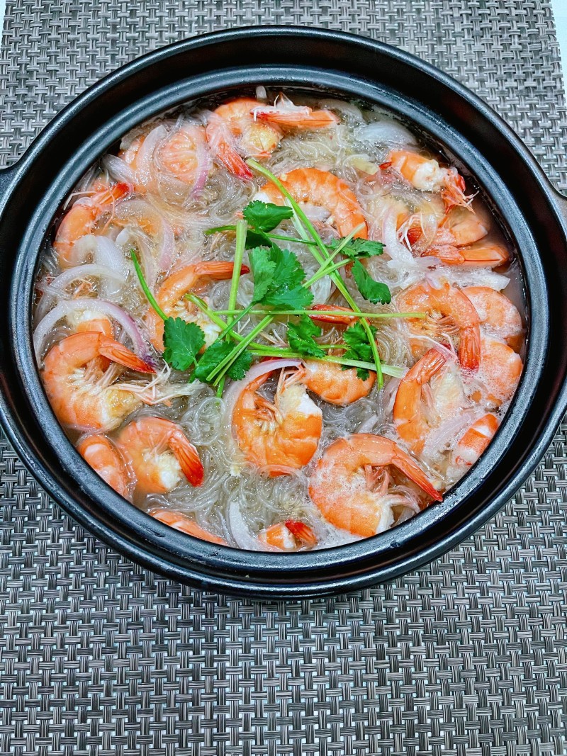 Shrimp and Vermicelli Clay Pot