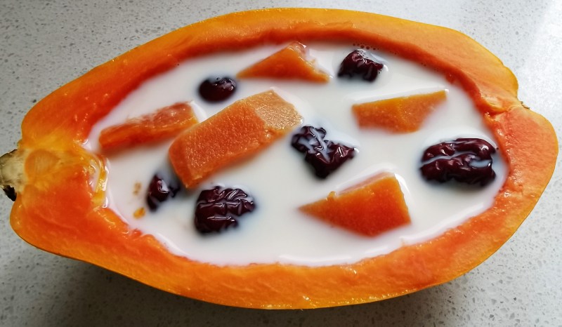 Steps for making Papaya Red Date Stewed Fresh Milk