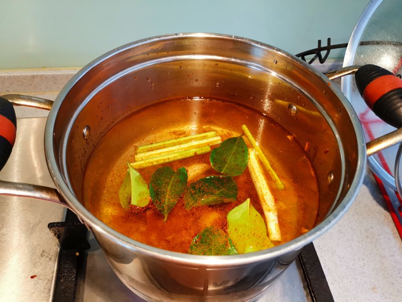 Tom Yum Soup Cooking Steps