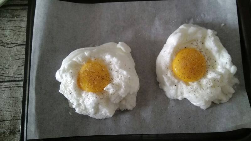 Steps for Cooking Cloud Egg