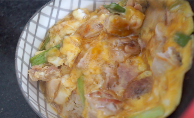 Steps to Make Japanese Chicken and Egg Rice Bowl