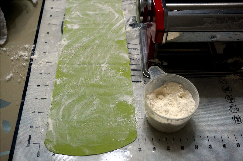 Steps for Making Spinach Noodles