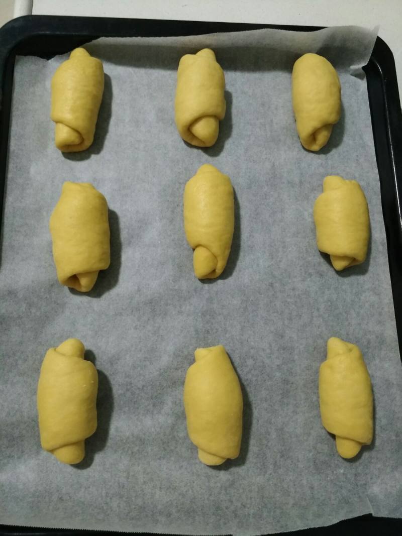 Pumpkin Cheese Bread Roll (Milk Croissant) Preparation Steps