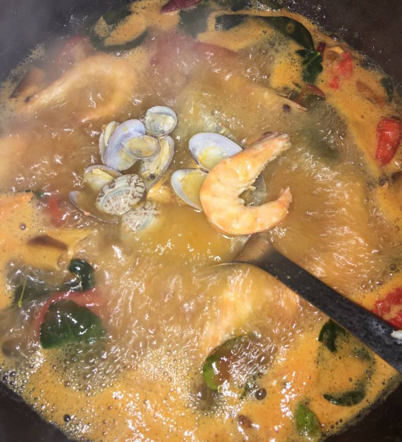 Tom Yum Soup Cooking Steps