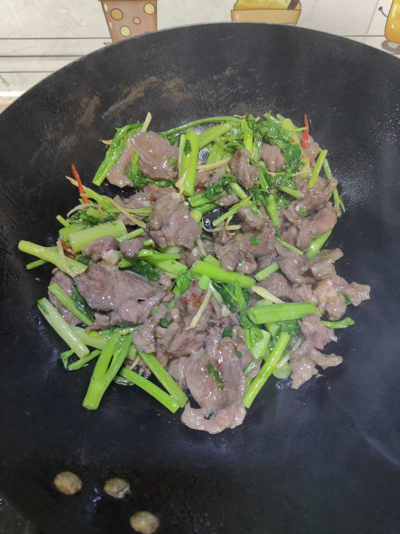 Steps for Stir-fried Beef with Celery