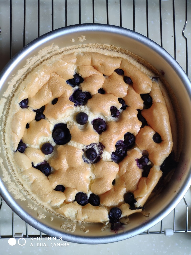 Steps for Making Blueberry Exploding Cake