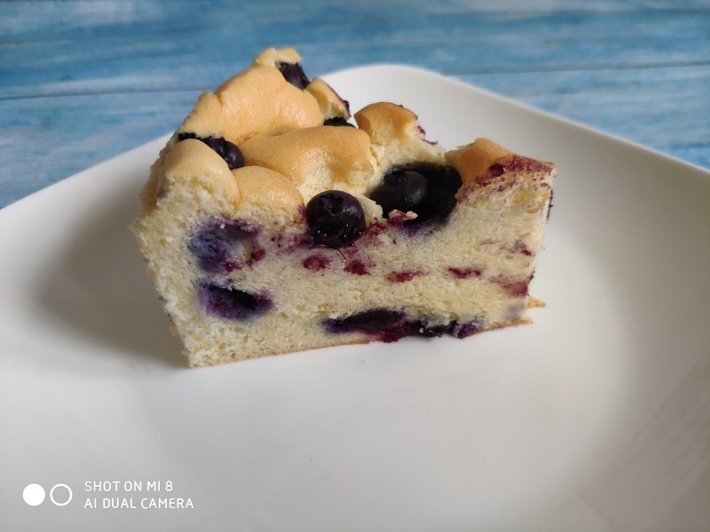 Steps for Making Blueberry Exploding Cake