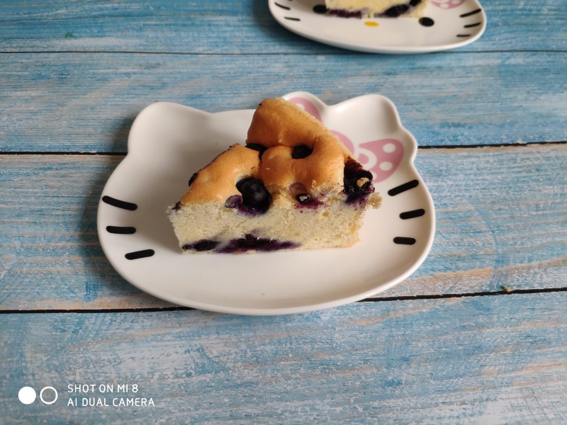 Blueberry Exploding Cake