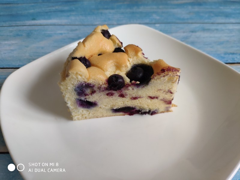 Blueberry Exploding Cake