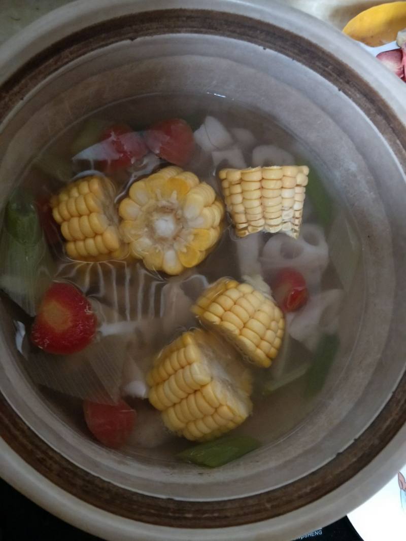 Steps to Make Corn and Lotus Root Soup