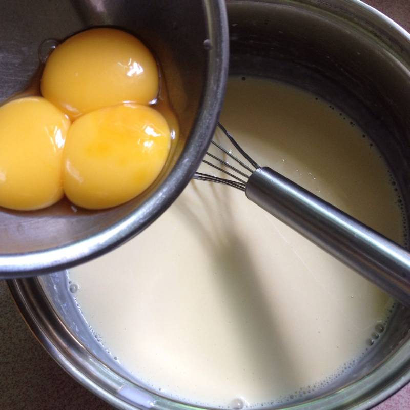 Step-by-step instructions for making Lavender Light Cheesecake