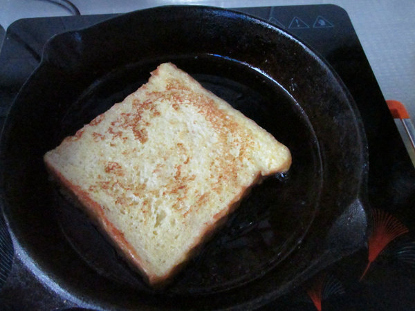 Steps for making Chocolate French Toast