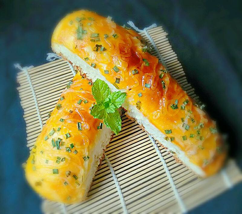 Steps for Making Green Onion Salad Bread Rolls