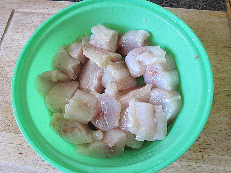 Steps for Cooking Fish Fillet Stir-Fried Okra