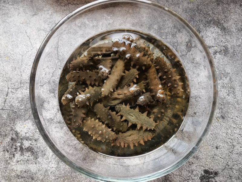 Steps for Making Soaked Sea Cucumber