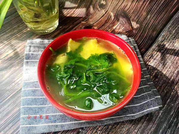 How to Remove the Fishy Smell from Eggs: Celery Leaf Egg Soup