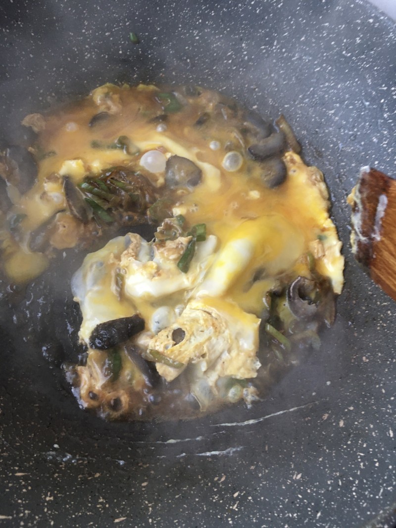 Steps for Making Sea Cucumber with Goose Egg