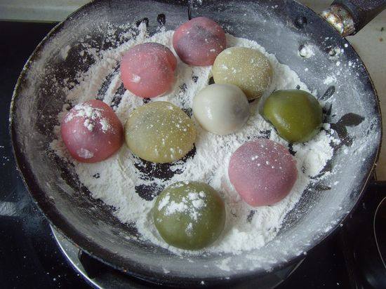 Steps to make Mochi