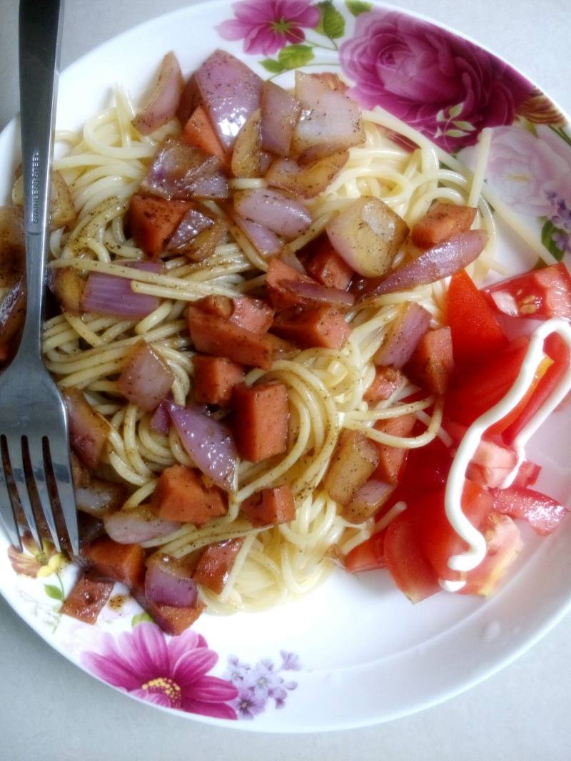 Steps to Cook Black Pepper Onion Ham Sausage Pasta