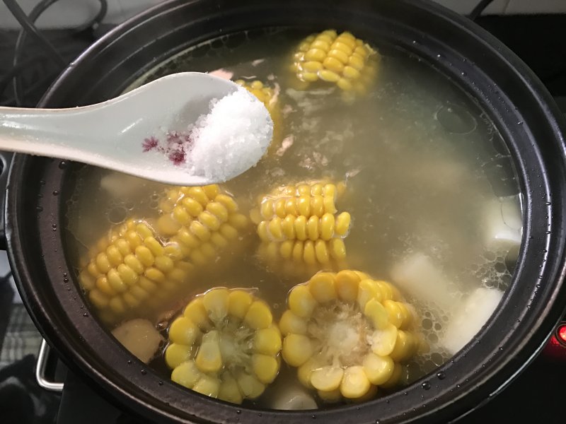 Steps for Cooking Tubular Bone Corn and Yam Stew