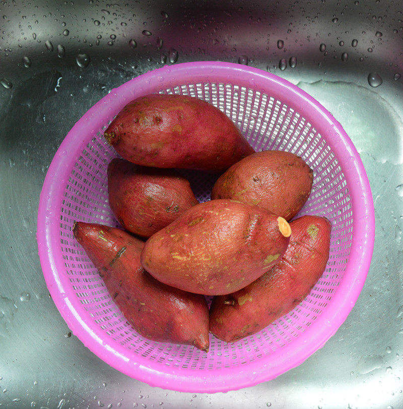 Steps to Make Baked Sweet Potatoes