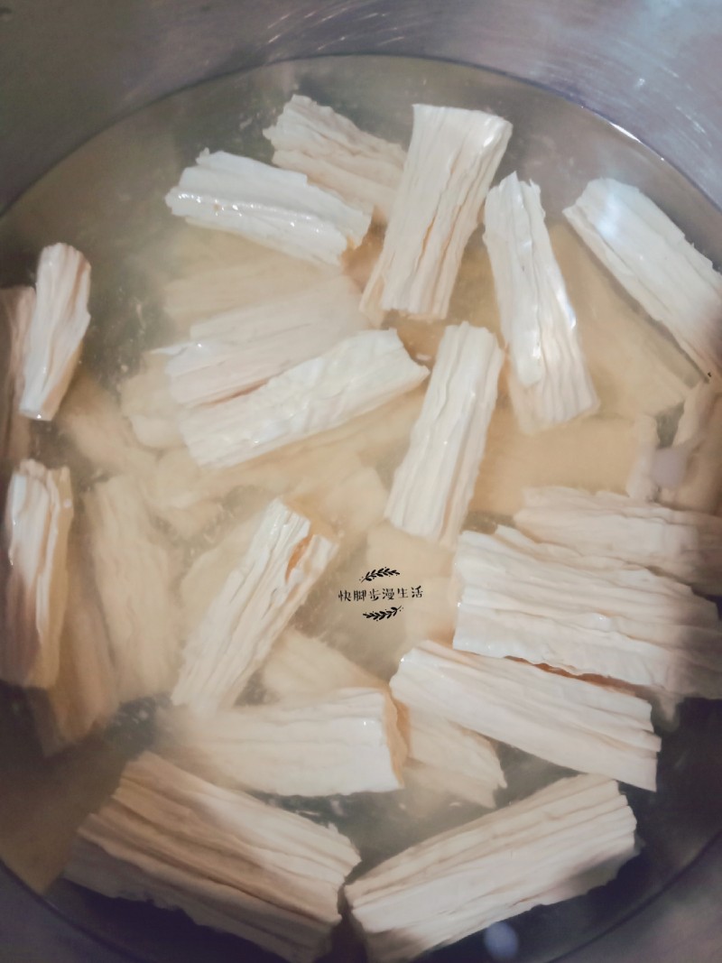 How to Quickly Rehydrate Dried Bean Curd