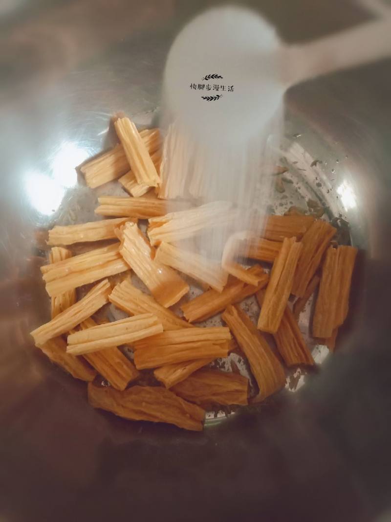 How to Quickly Rehydrate Dried Bean Curd - Step by Step