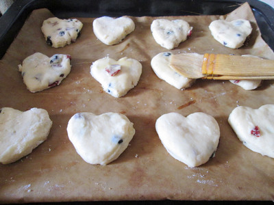 Steps for Making Double Berry Walnut Scones