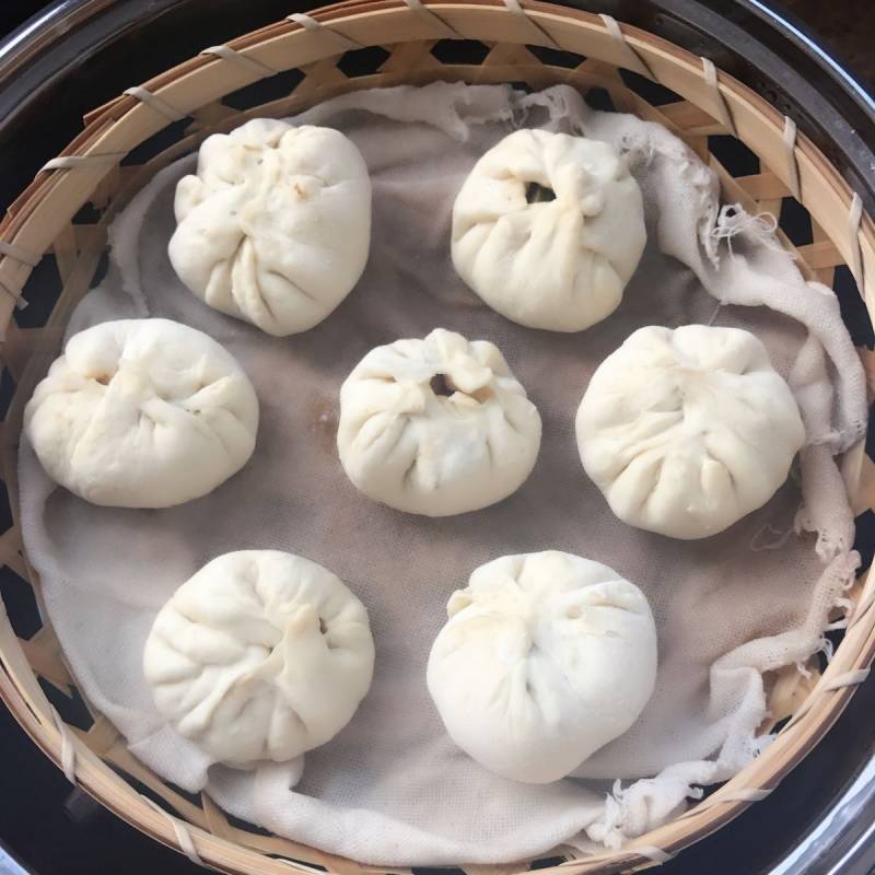 Fifteen-Minute Dough - Easy and Quick Steamed Buns - Step-by-Step