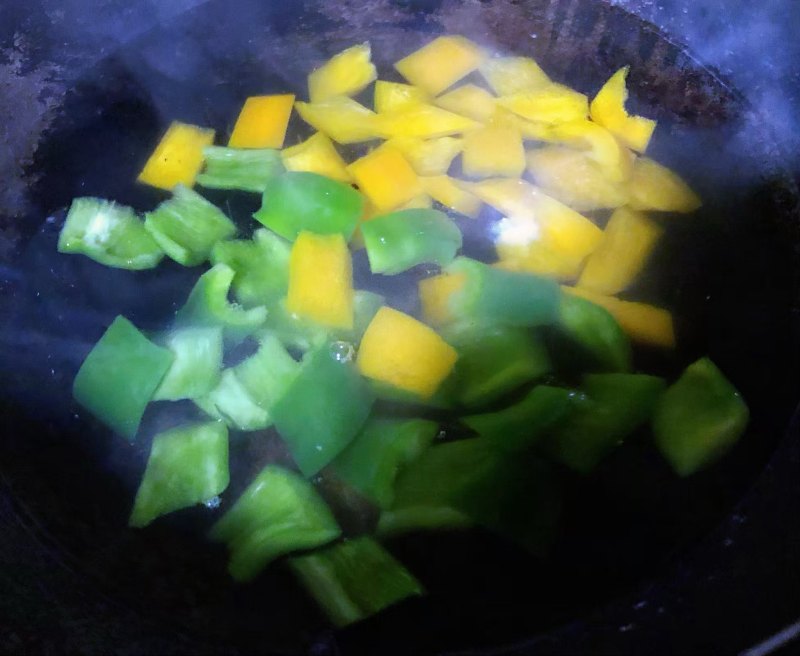 Stir-fried Spicy Conch with Bell Peppers Step-by-Step