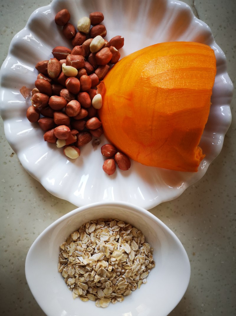 Steps for Making Pumpkin Peanut Oatmeal Porridge