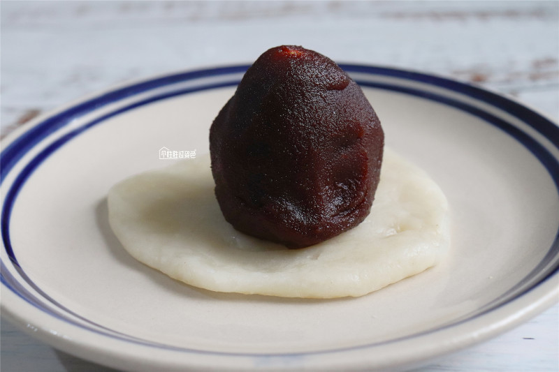 Steps for Making Strawberry Daifuku