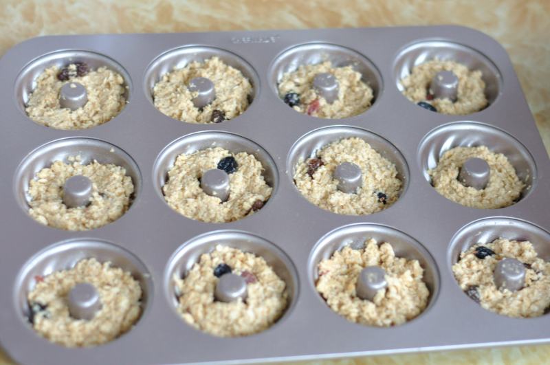 Steps for Making Oatmeal Raisin Cookies