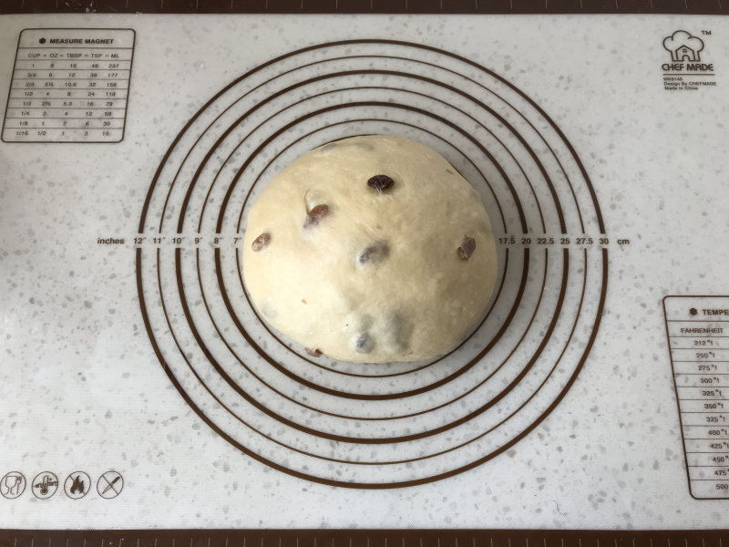 Step-by-Step Instructions for Making Guguhoff Bread in a Bread Machine