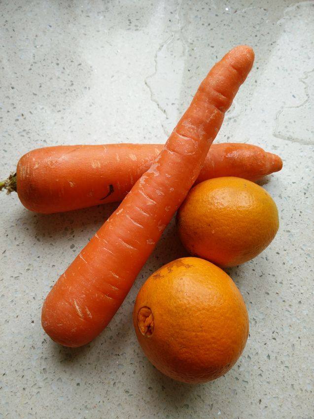 Steps for Making Carrot Orange Juice