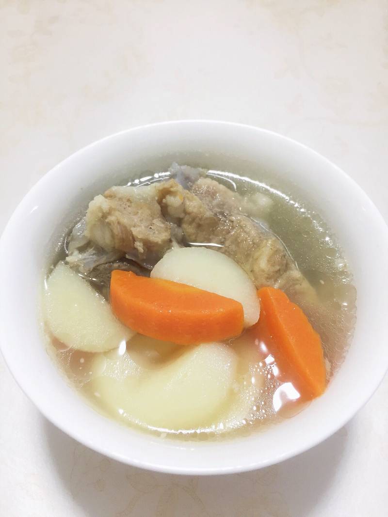 Carrot, Water Chestnut, and Beef Bone Soup