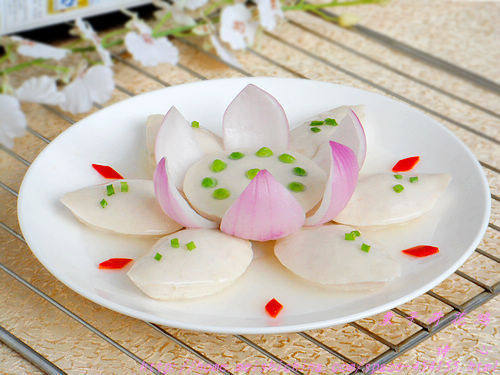 【Chestnut Lotus Chicken】- A Nourishing and Delicious New Year's Dish