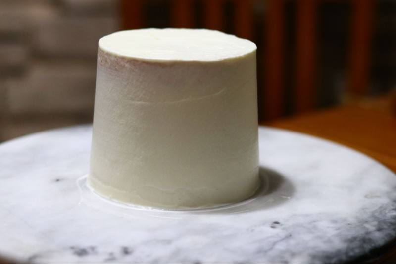 Steps for Making Four-Inch Mini Cake