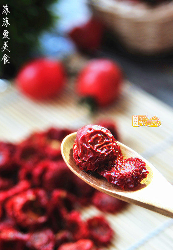 Low-fat Snack for Spring Weight Loss and Beauty - Homemade Sweet and Sour Crunchy Dried Cherry Tomatoes