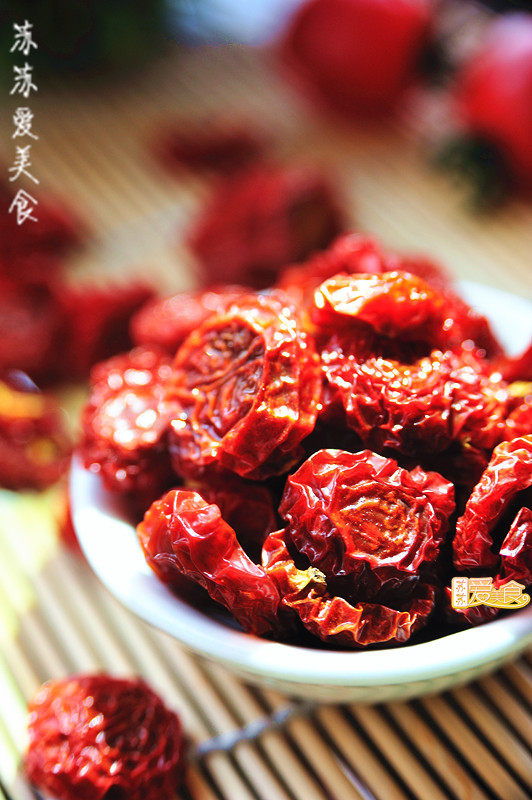 Low-fat Snack for Spring Weight Loss and Beauty - Homemade Sweet and Sour Crunchy Dried Cherry Tomatoes