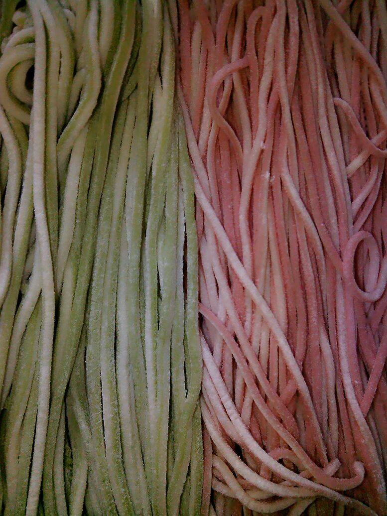 Steps for Making Two-color (AB version) Vegetable Noodles