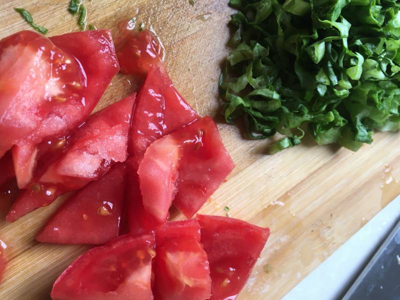 Steps for Making Minced Meat Sea Cucumber and Vegetable Stewed Tofu