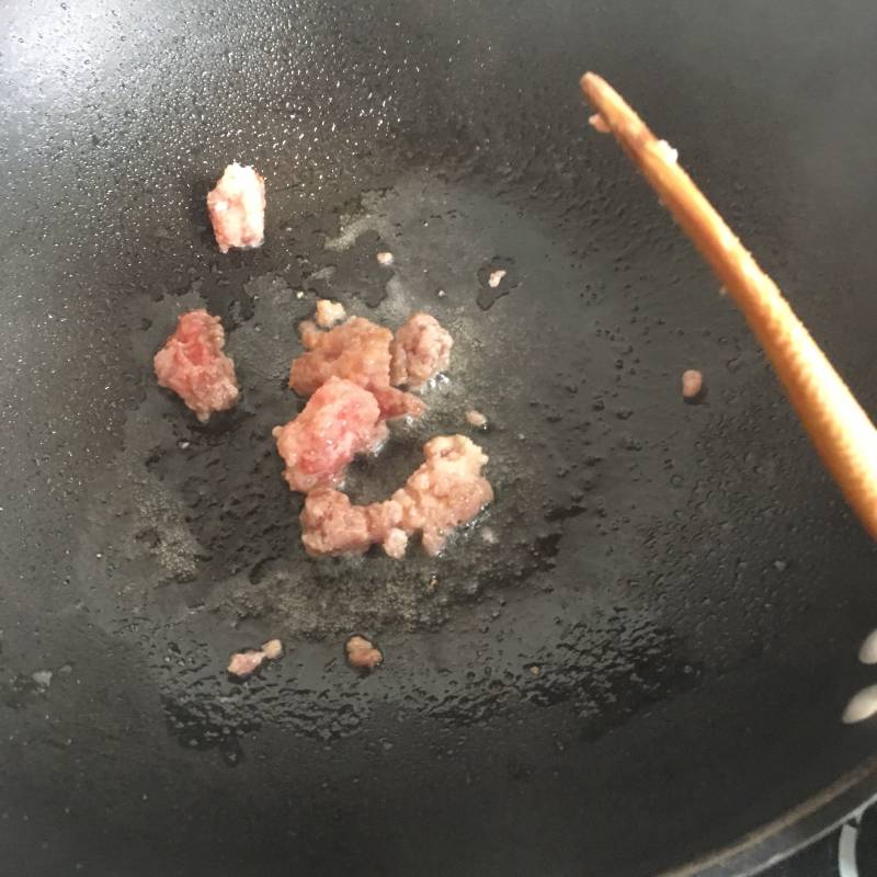 Steps for Making Minced Meat Sea Cucumber and Vegetable Stewed Tofu