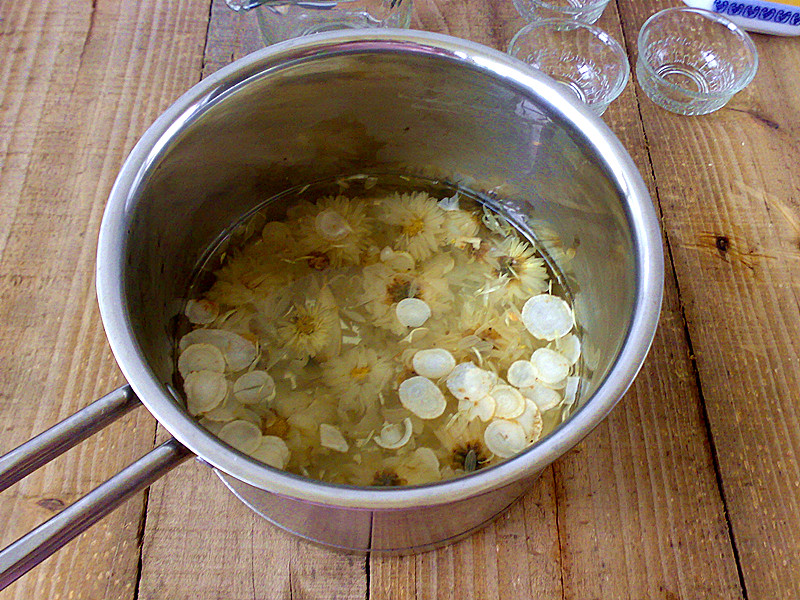 Chrysanthemum Ginseng Honey Making Steps