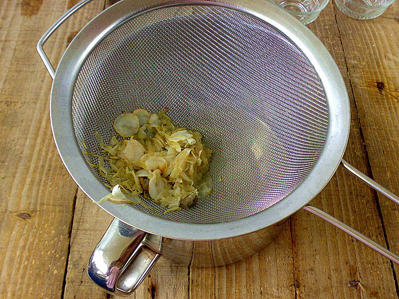 Chrysanthemum Ginseng Honey Making Steps