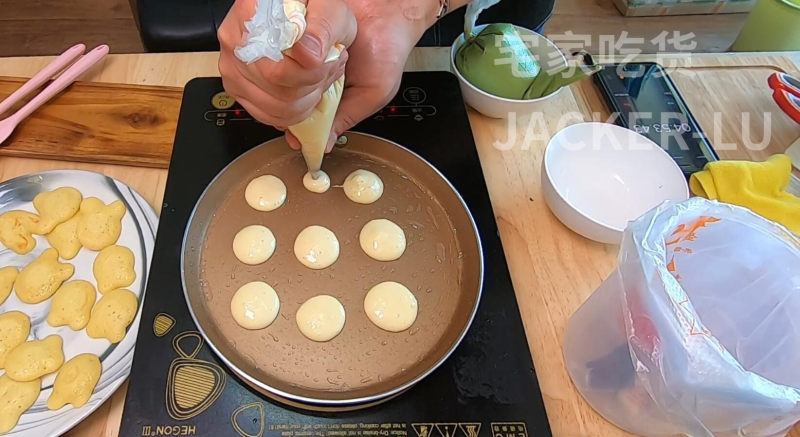 Cute Emoji Pancakes, Healthy Snack, Great for Breakfast, Nutritious and Delicious. Cooking Steps